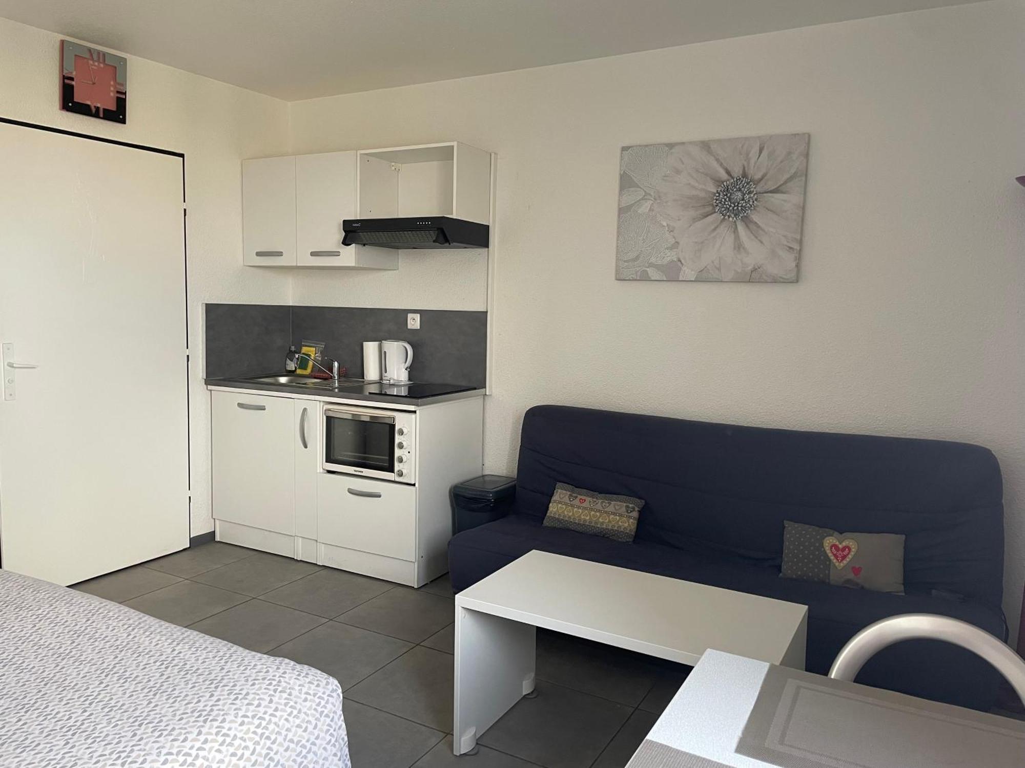 Au Rythme Des Ferrys Apartment Calais Bagian luar foto